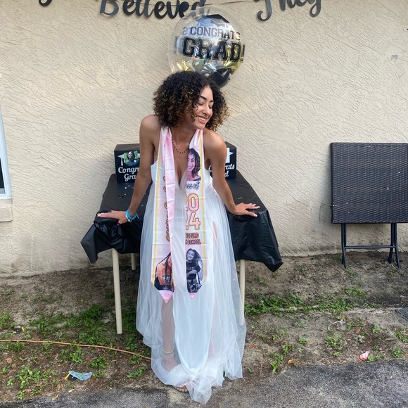 White prom/ event dress with slits, size small & worn 2 times - Picture 2 of 12